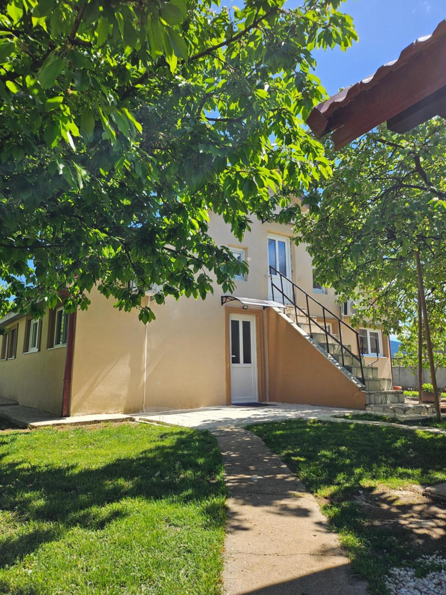 Calm Nest Apartamento Nikšić Exterior foto